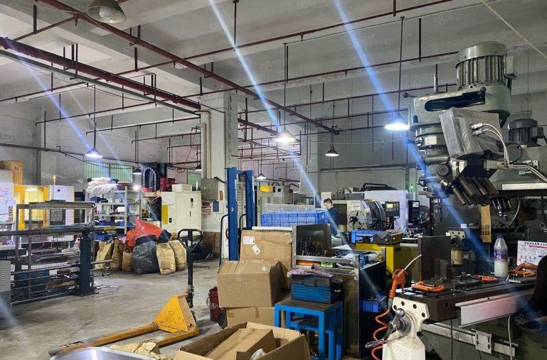 龙华布龙路，原房东整层，一楼1200平厂房出租，可分租