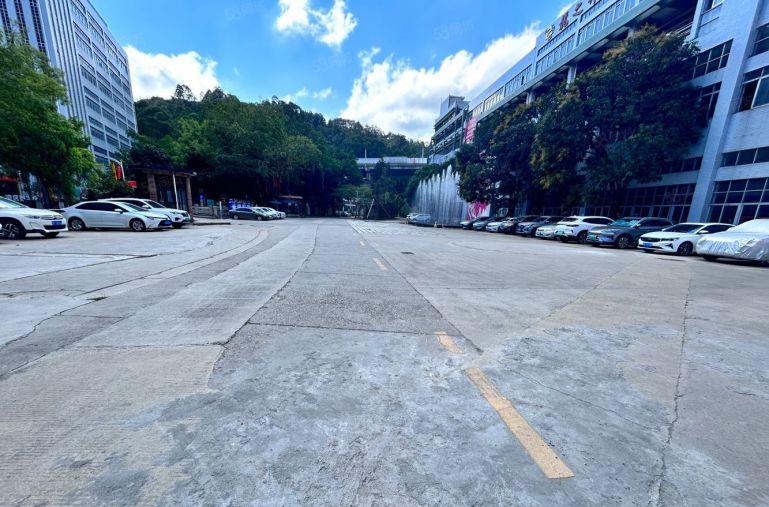 龙华元芬地铁口，数据库高新制造业基地重工业厂房出租