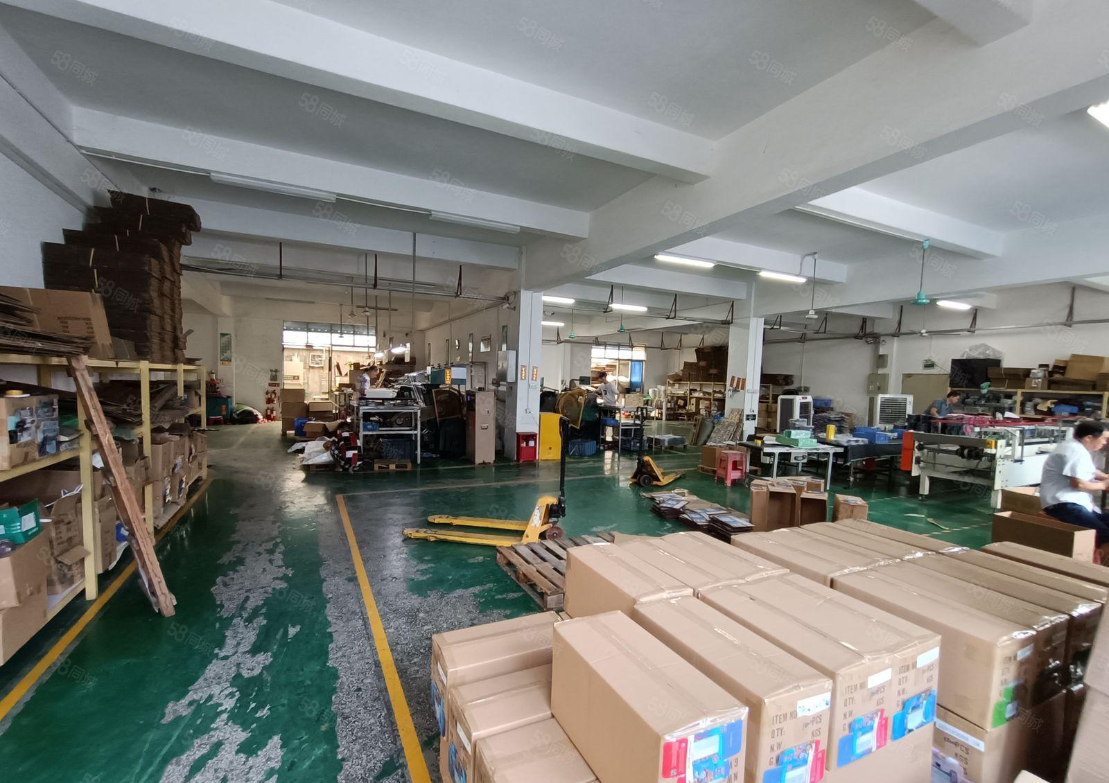 观澜福民工业园楼上1400平米厂房出租面积实在有地坪漆空地大