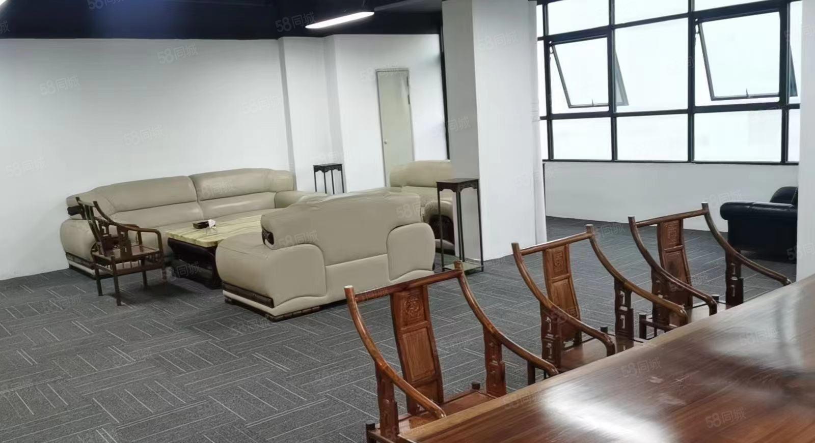 龙华大浪商业中心附近园区新出1200平精装办公室，大小可分