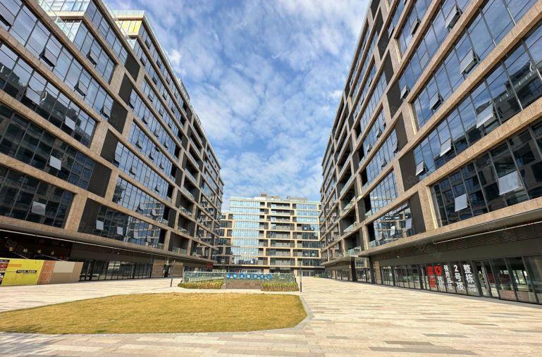 免租6个月观澜高新园区100平至5000平红本厂房办公室出租