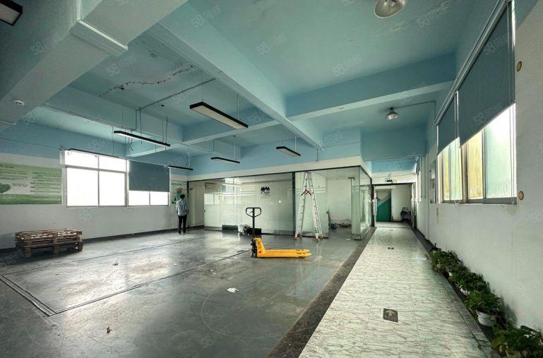 200平起，龙胜地铁站附近1500平精装修厂房出租，电商仓库