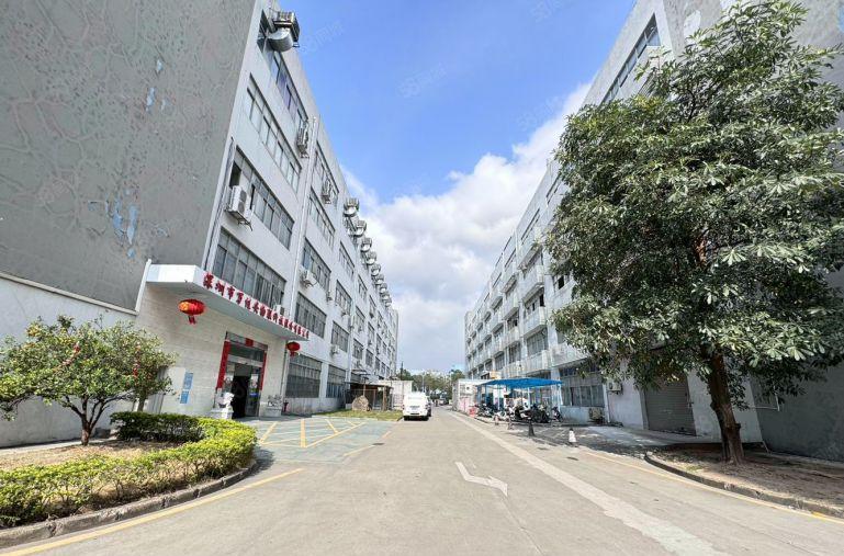 龙华地铁口1000平厂房出租，200平起一楼厂房电商仓库出租