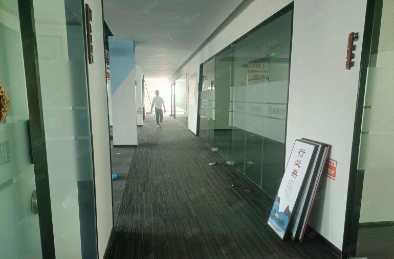 龙岗坪地低碳城附近工业楼上写字楼大小分租