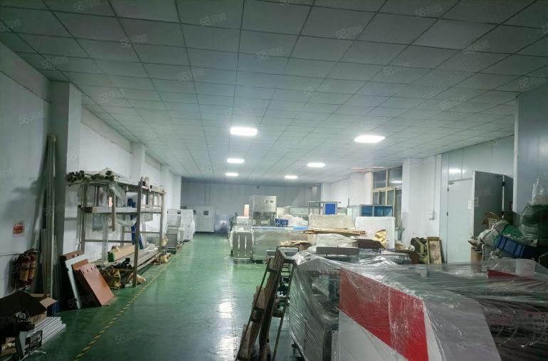 龙岗坪地原房东1楼和2楼标准厂房2800平带现成办公室出租