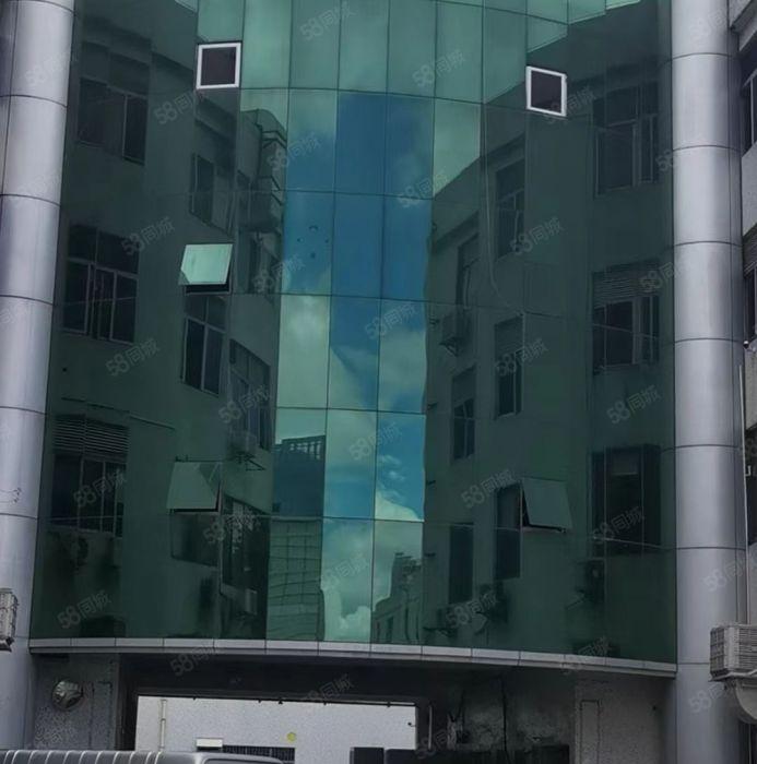 平湖辅城坳楼上500平，带办公室装修