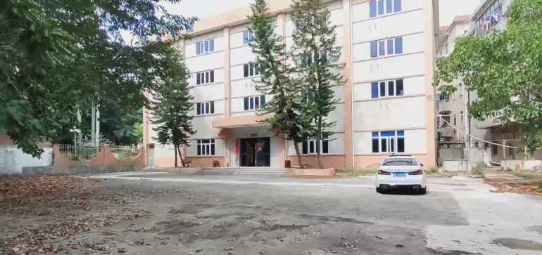 深汕路高速路口独院厂房分租500平带精装修办公室空地大可整租