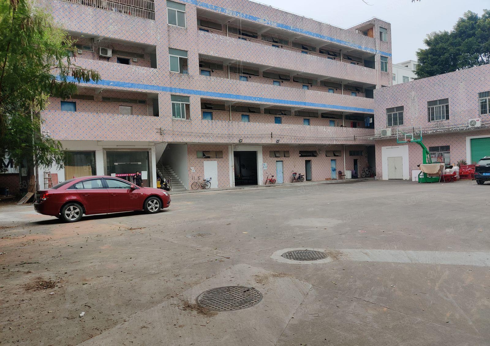 龙岗爱联地铁口原房东二楼1050平厂房出租300平起可分租