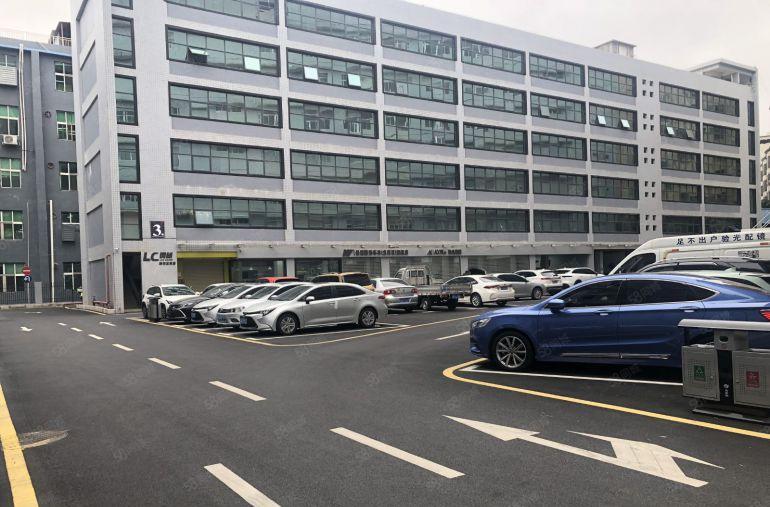 电商外贸龙岗中心地铁站楼上500平方精装修办公室厂房仓库出租