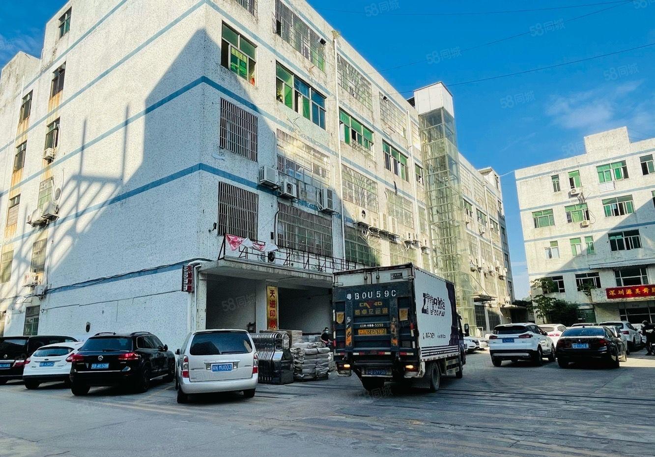 横岗四联嘉联工业区一二楼各1400平厂房出租，一楼高8米