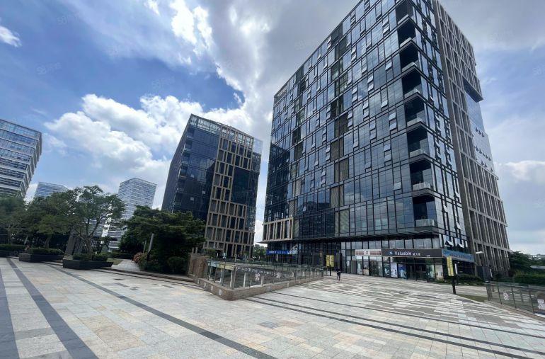 可分租龙岗宝龙地铁口写字楼180平精装修带家私办公室厂房出租