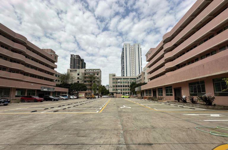 100平起租龙岗中心城地铁口2万平电商办公仓库厂房出租可生产