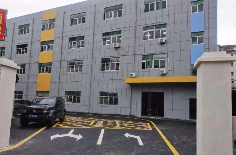 横岗坳背地铁站附近新出楼上106平带精装修红本厂房出租