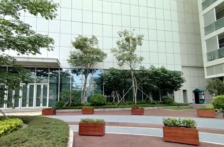 送家私可分租龙岗地铁口研发创意园400平精装办公厂房出租