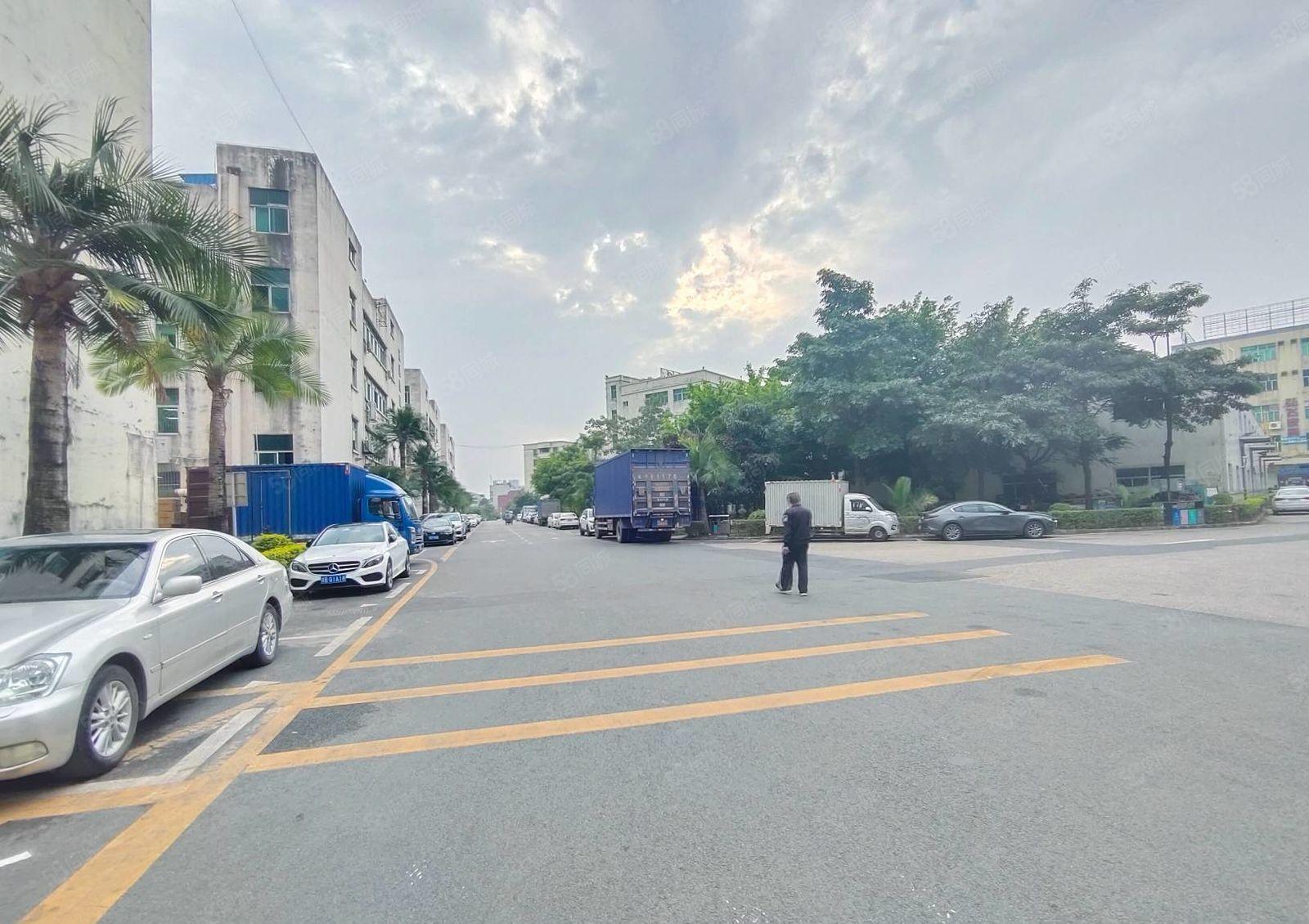 原房东无公摊！坂田天安云谷旁一楼2200平厂房出租可进货柜