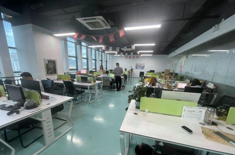 平湖华南城文化产业园二楼1000平带装修厂房办公室仓库出租