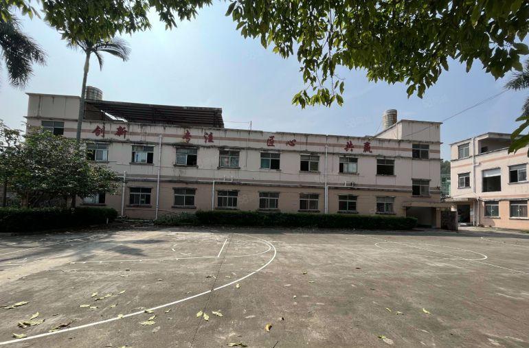 原房东，龙岗中心城龙城广场地铁口独门独院3000平合同8年