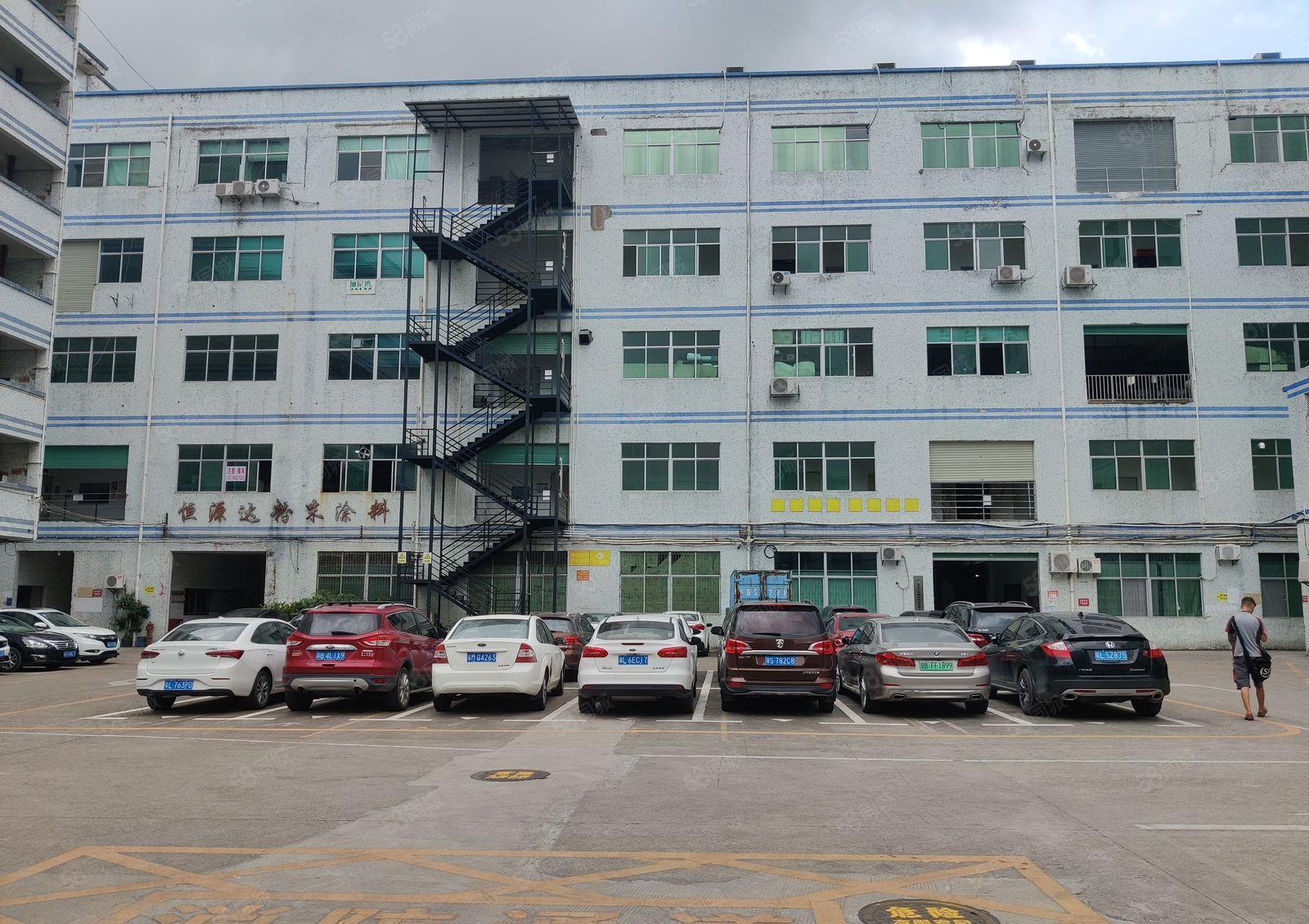 20起租龙岗高科大道旁工业园一楼1000平出租带超大空地