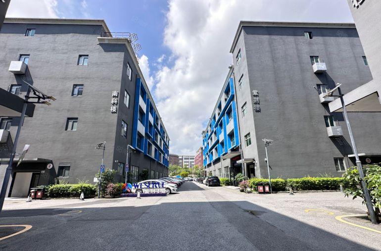 龙岗南联地铁口原房东厂房仓库出租2000平整层！500平起租