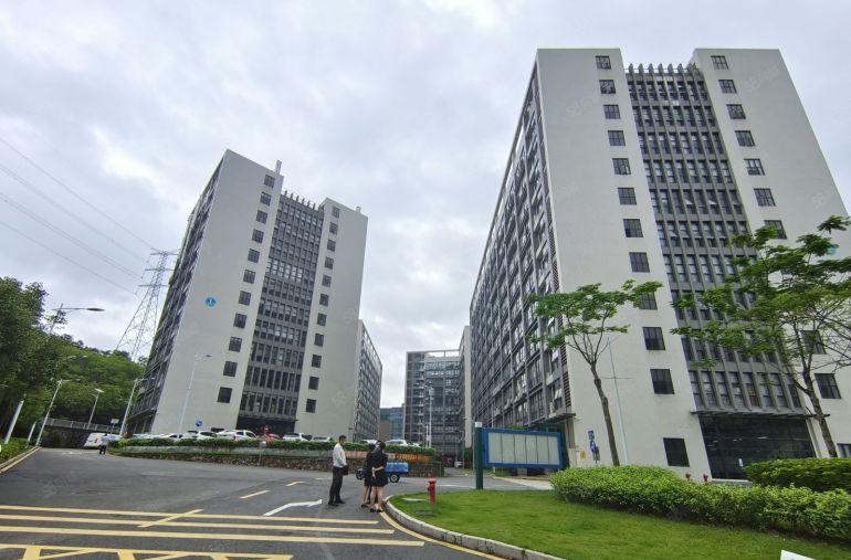 龙岗原房东直租免租6个月实际面积出租1000平方厂房仓库出租