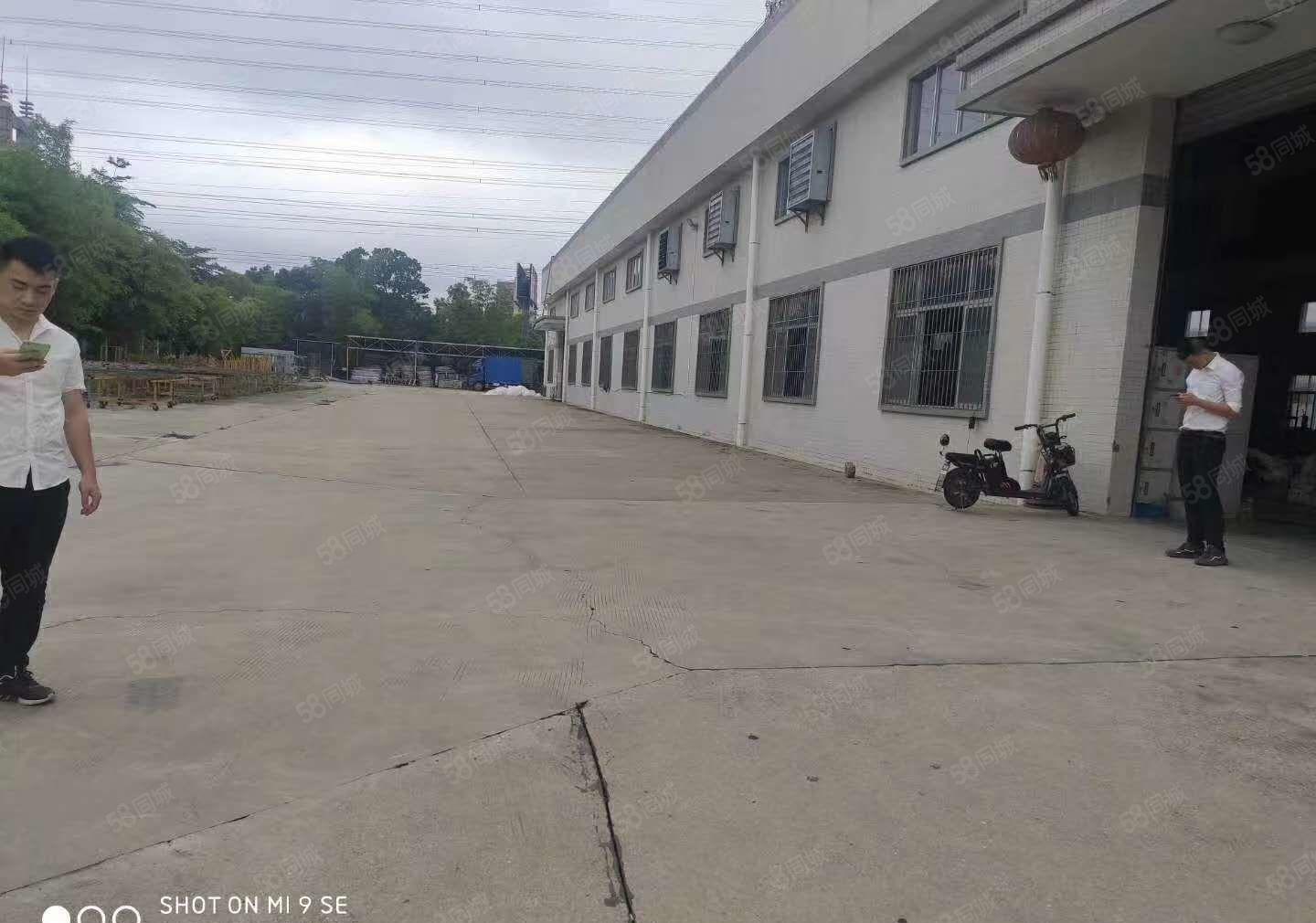 平湖清平高速出口独栋3000平滴水8米钢构厂房出租分租空地大