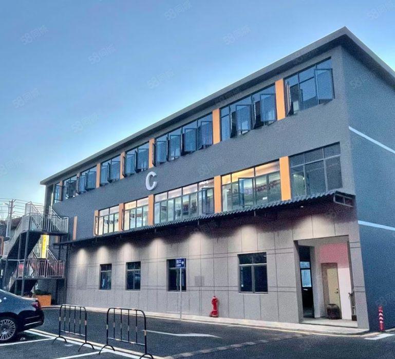 横岗六约塘坑地铁口附近新出楼上90平带精装修红本厂房出租