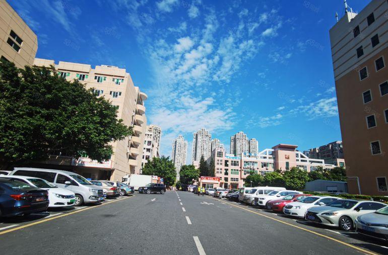 龙岗中心城科技园楼上500平方带装修办公室厂房仓库出租