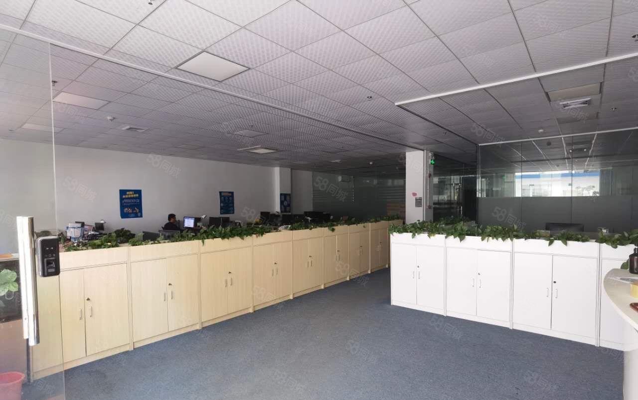 坂田五和地铁口独门独院一楼1600平，面积大小分租！