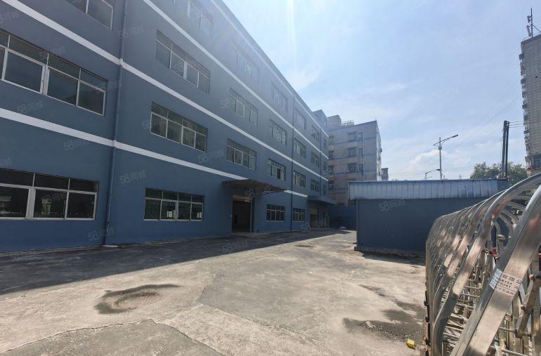 横岗主干道边独门独院8000平厂房仓库低价出租500平方起分