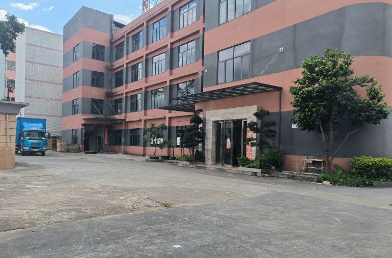 平湖原房东独院6300平方厂房仓库出租带红本实际面积可办环评