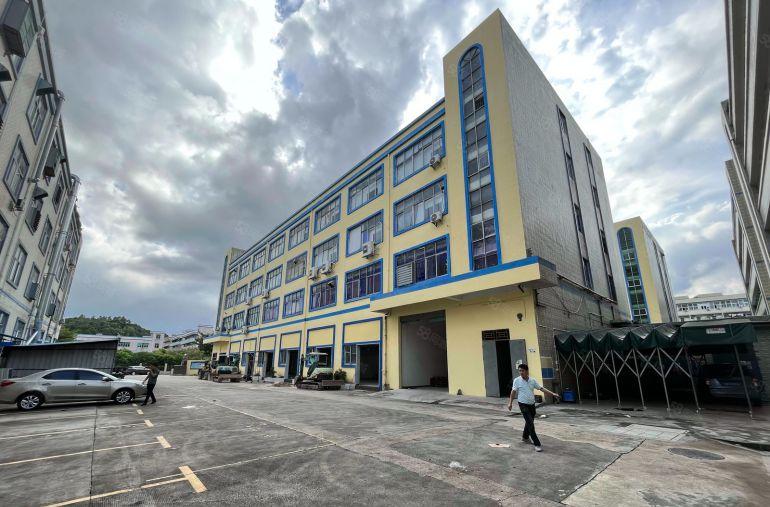 平湖地铁口精装修办公仓库独院厂房出租10000平分租一楼5米