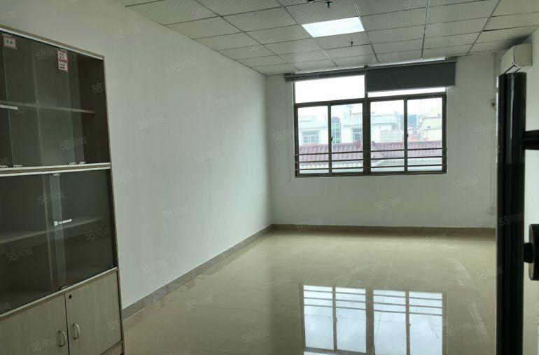 电商办公贸易厂房仓库60平出租1800元 免费停车