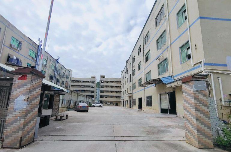 4百平起分租龙岗南联新出1600平一楼厂房仓库出租可进大货车