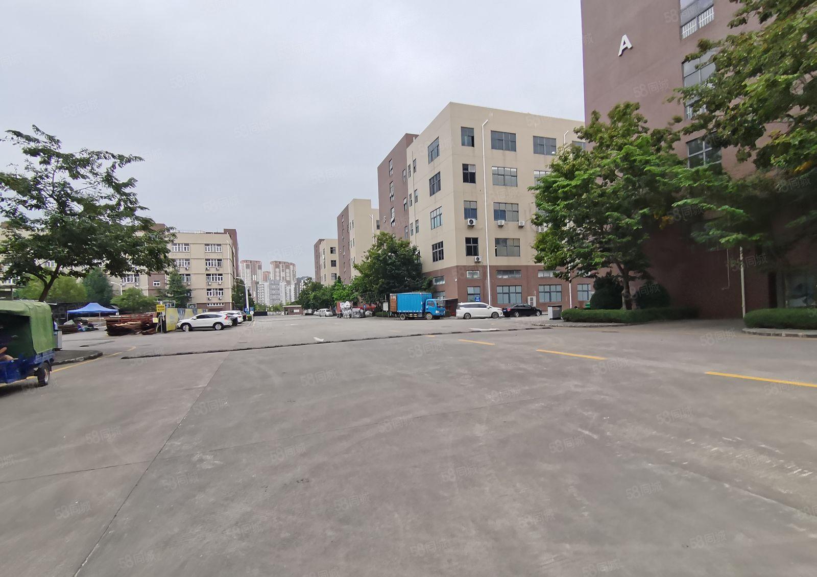 手慢无！龙岗南联超便宜楼上1200平厂房出租现成装修二次消防