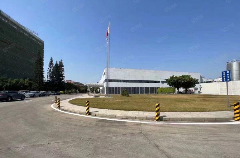 6万空地非常大，建筑面积4万平，2万平的空地