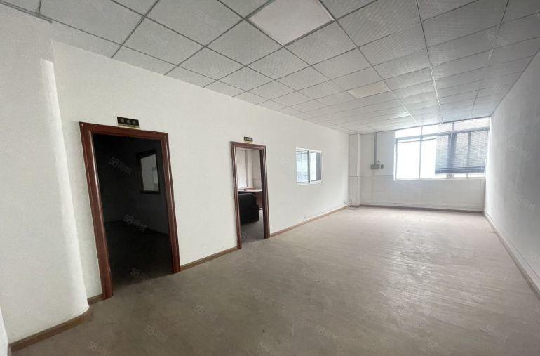 龙岗坪地坪东300 平方独门独院厂房出租,园区空地大,可分租