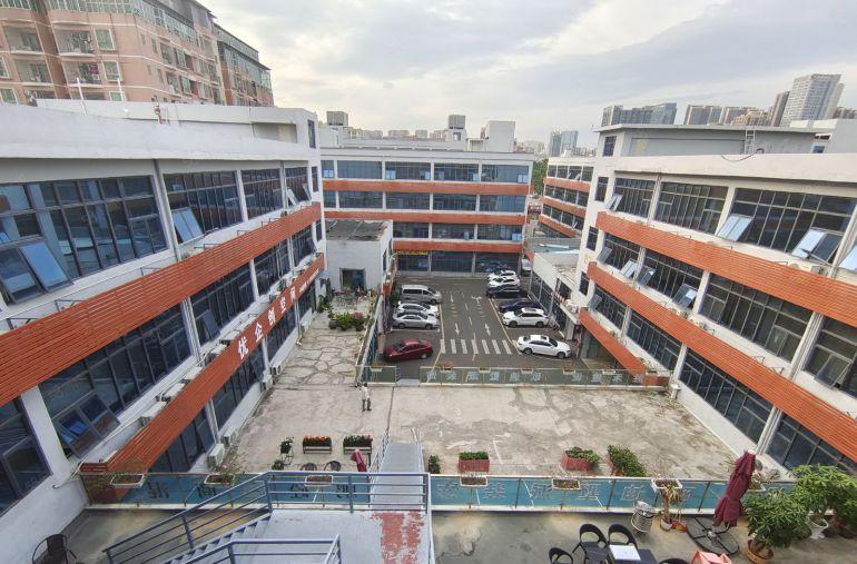 龙岗吉祥大型电商园空出200平方带家私精装办公仓库厂房出租