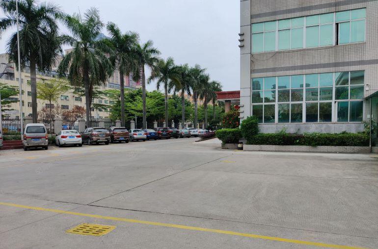 龙岗宝龙工业园厂房1000平出租带精装修大小可分原房东易招工