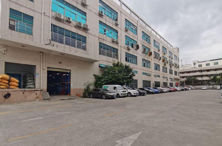 平湖华南城地铁口100到1000平红本厂房办公仓库出租