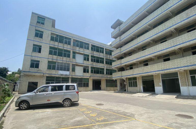 200平起租无公摊平湖白泥坑原房东独门独院厂房出租5680平