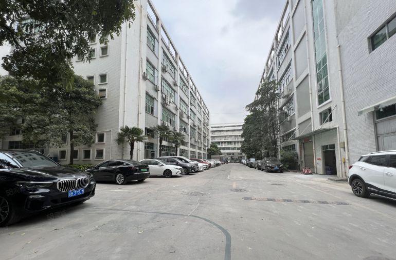 横岗一楼1360平方厂房仓库出租使用率80大小可分租空地大