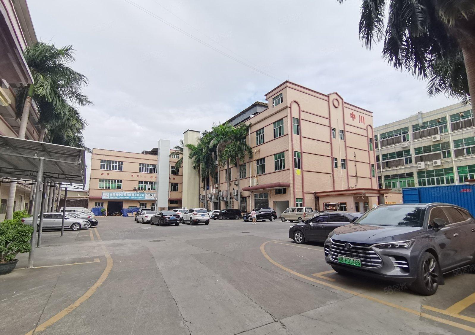 原房东平湖高速口辅城坳1楼3楼各1200平厂房仓库出租可环评