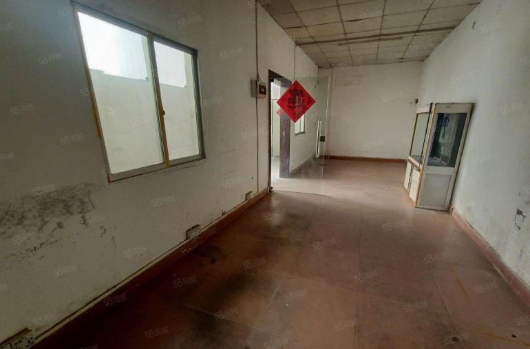 龙岗中心城一楼仓库独门独院地铁口1600大货车进出方便