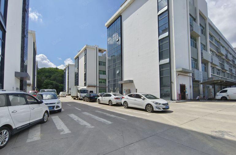 水电齐全带装修坂田科技园新出600平办公仓库厂房低价出租