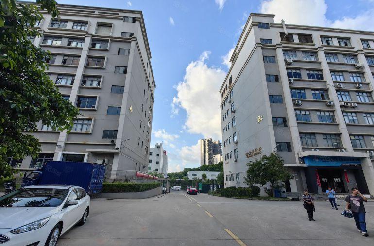 龙岗爱联地铁站原房东楼上500平精装修办公室厂房仓库低价出租