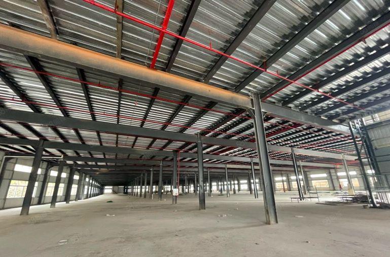 5000平钢构独院荷坳高速路口旁8米层高原房东厂房仓库出租