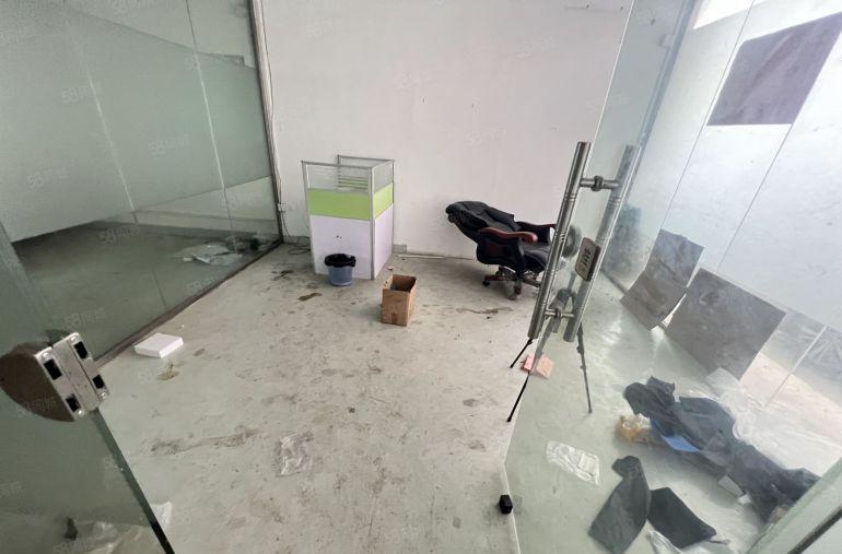 龙岗区龙西一楼400平带装修厂房实际面积大有隔间低价出租