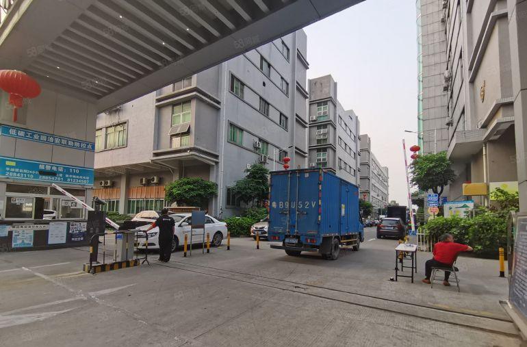 20元租平湖新木原房东2000平方红本厂房仓库带装修可分租