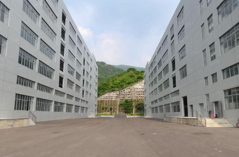 深圳横岗独门独院一楼仓库厂房出租1800平方  独立停车位