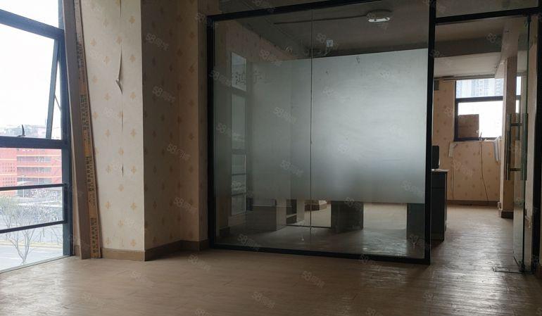 平湖华南城1号馆附近新出3楼328平方厂房仓库出租